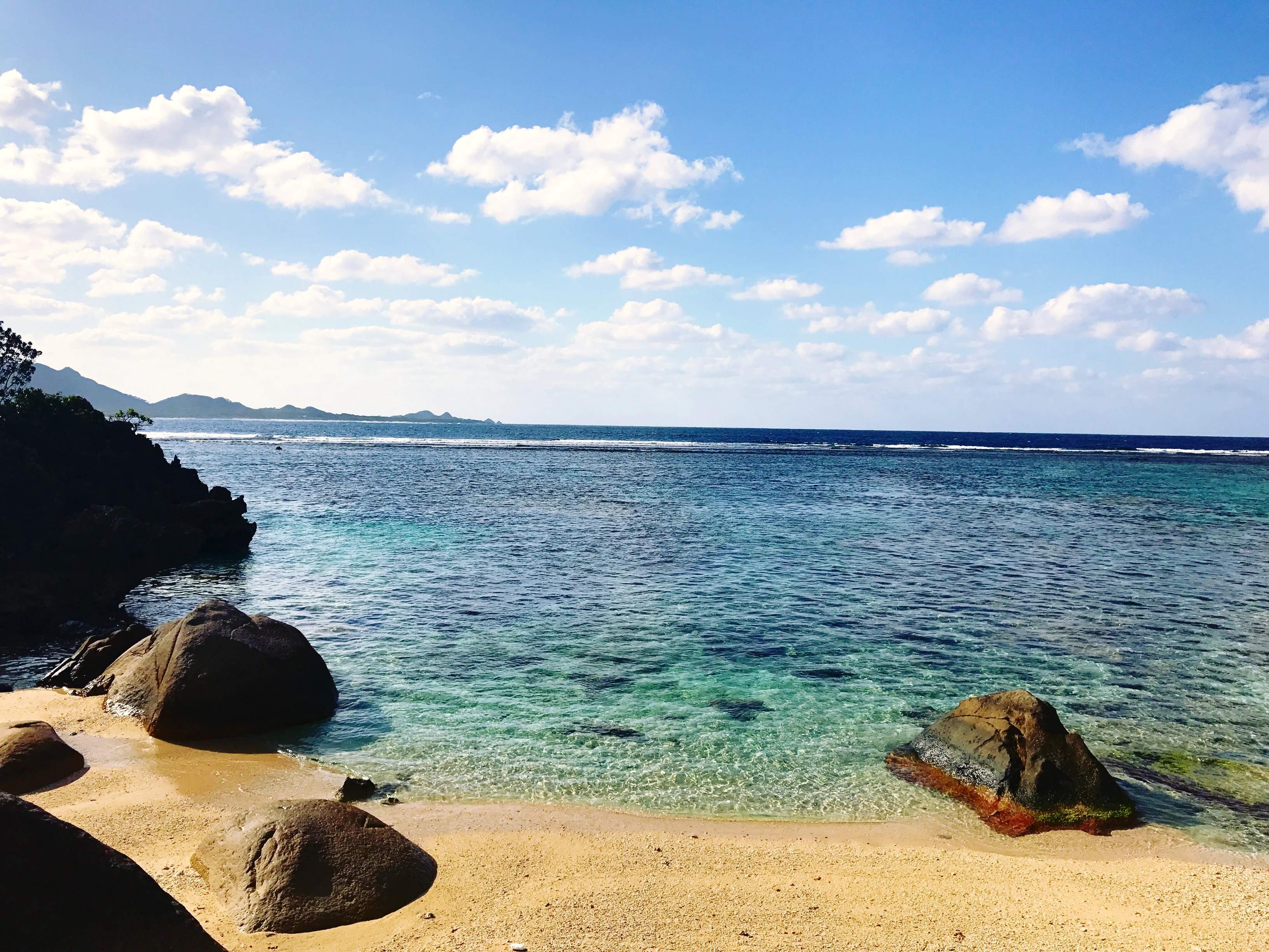 🏖️ 요네하라 해변 (米原ビーチ) 이미지 1